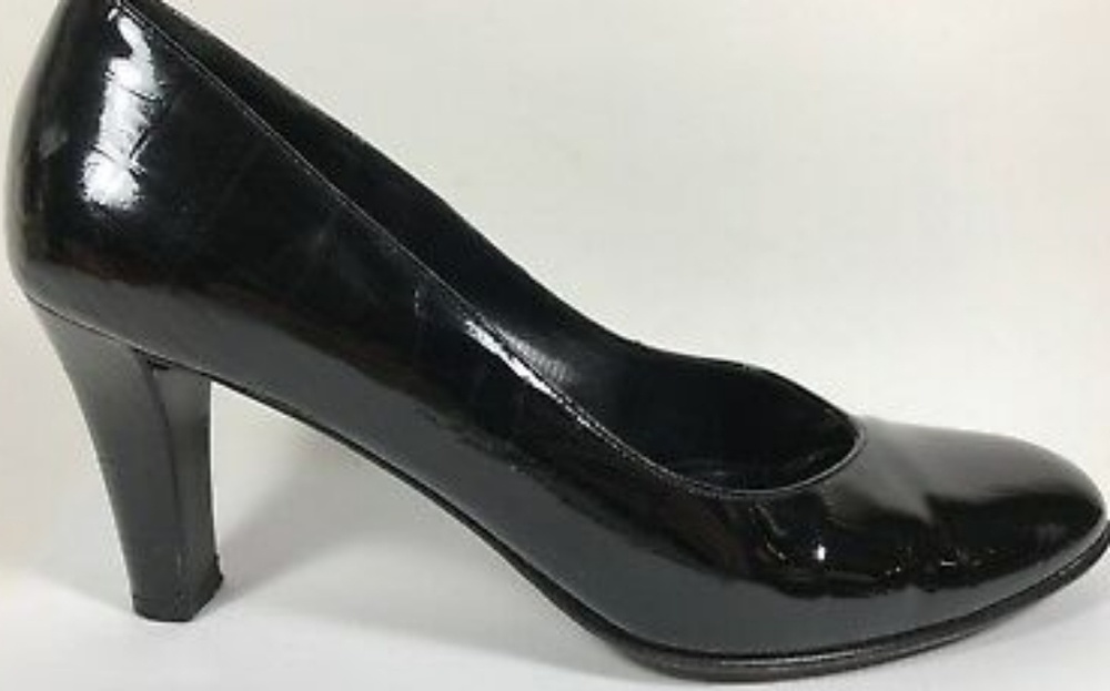 Salvatore  ferragamo Black Patent croc print pumps